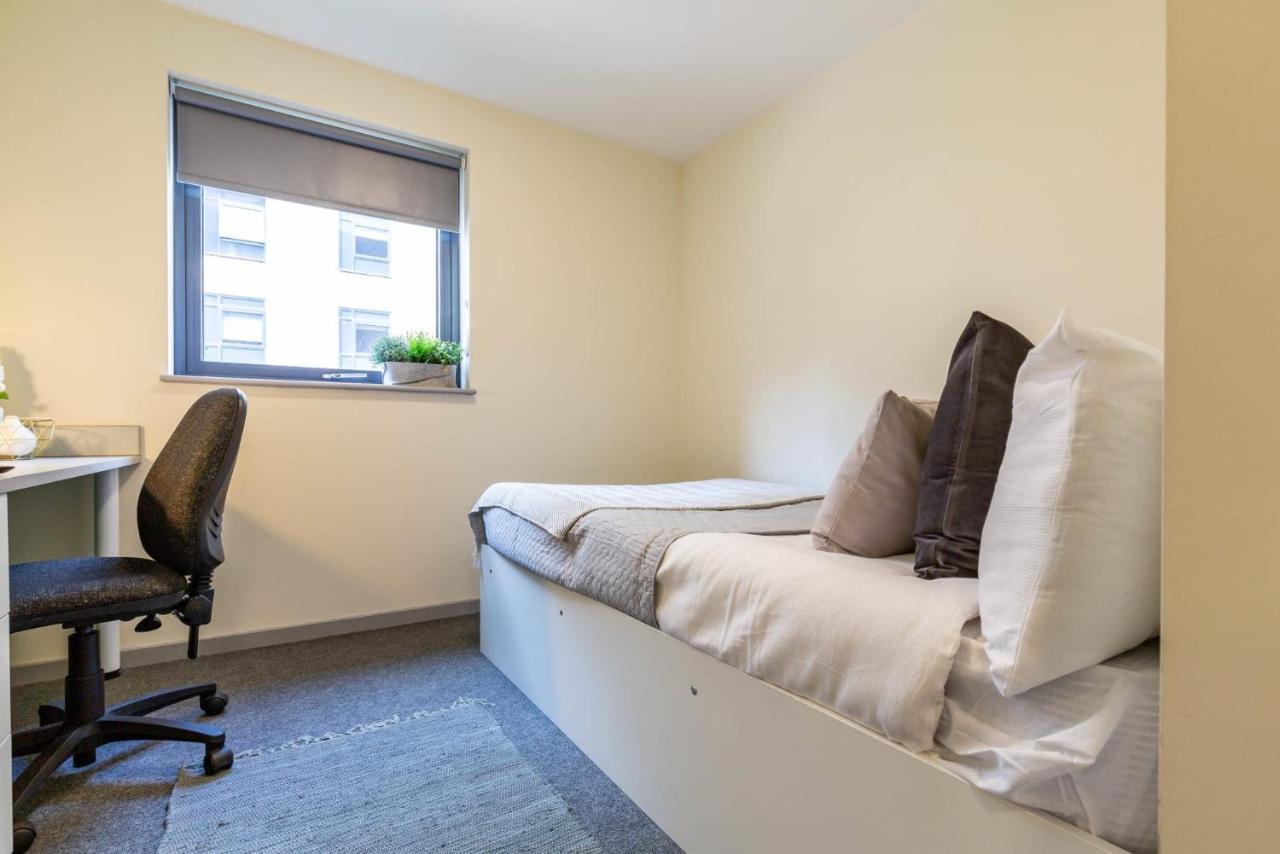 Bryson Court In Newcastle Apartment Exterior photo